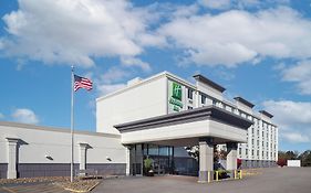 Holiday Inn Weirton-Steubenville Area